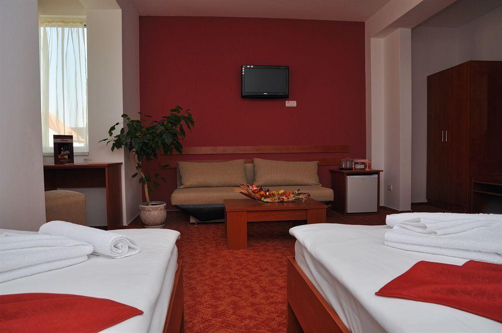 Hotel Alexis Cluj-Napoca Exterior foto