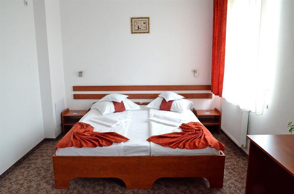 Hotel Alexis Cluj-Napoca Exterior foto